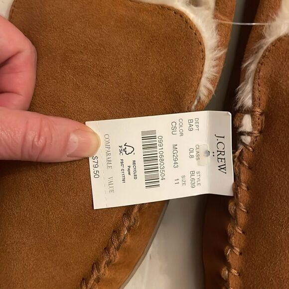 CAMEL COLOR SUEDE SLIPPERS.  NEW WITH TAGS.   FLUFFY, COMFY - Picture 3 of 5